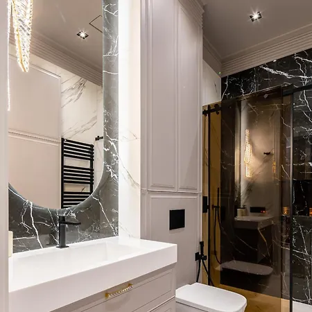 Apartment Royal On Fredra 4 Lviv